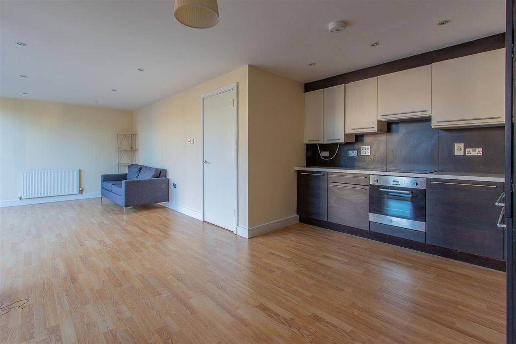 Property photo 3 of 16 The Glas 7-3.Jpg