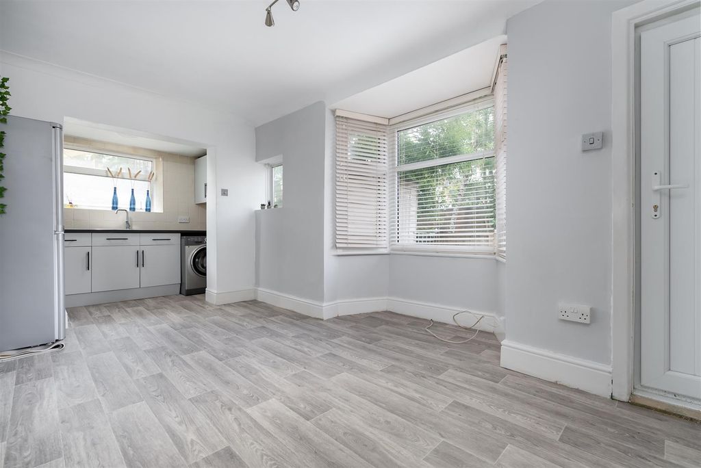 Property photo 3 of 11 Nellgrove Road-6.Jpg