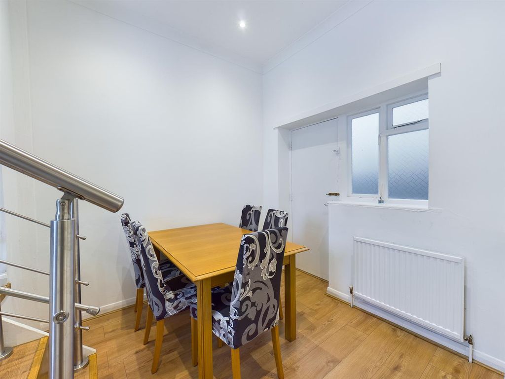 Property photo 3 of 9 Cam00159P1-Pr0084-Still02.Jpg