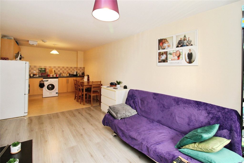 Property photo 3 of 9 Picture No. 02