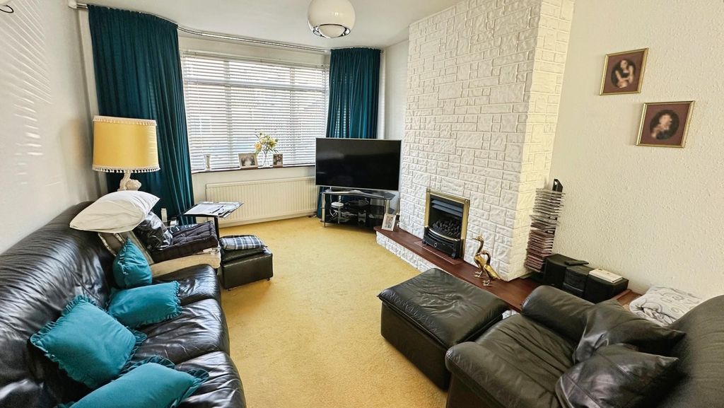 Property photo 3 of 15 1E067443-Img_0841.Jpg