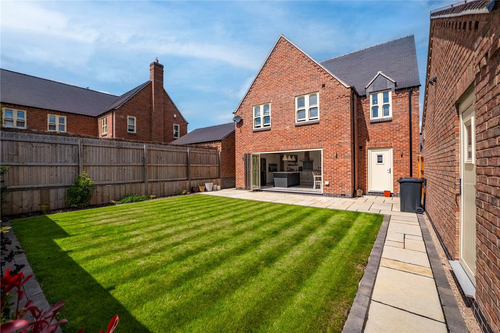 Property photo 2 of 41 Picture No. 09