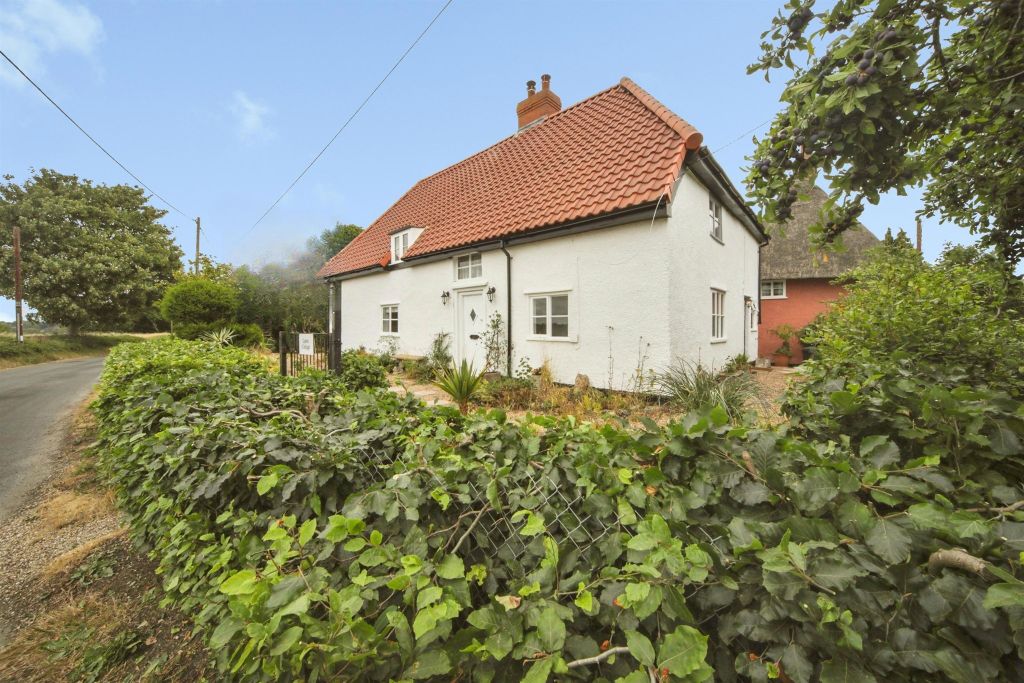 Property photo 1 of 26