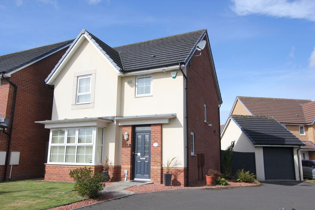Property photo 1 of 33