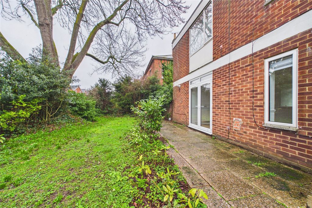 Property photo 1 of 8 Picture No. 10