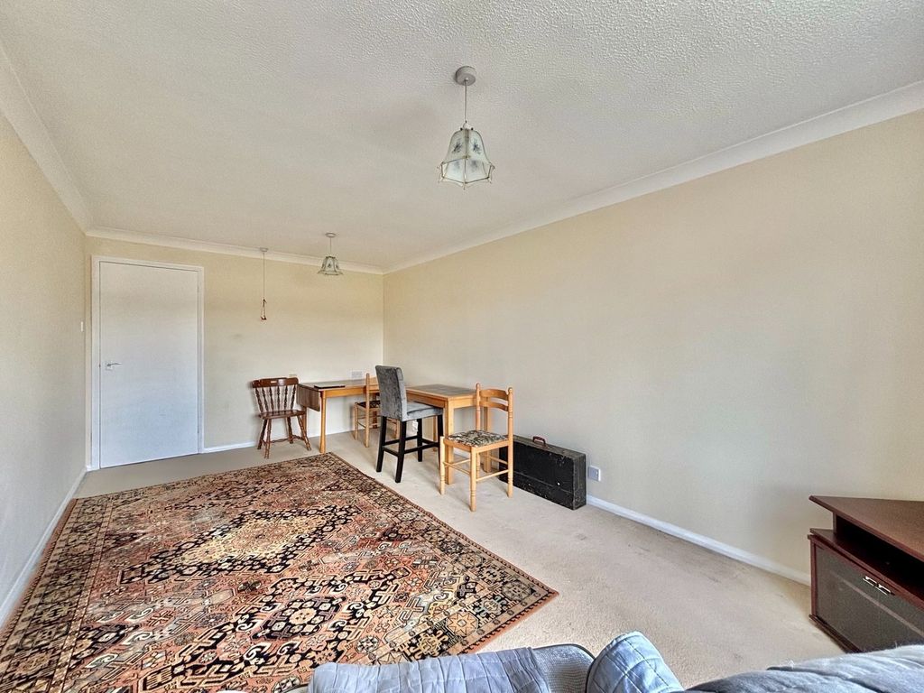 Additional image 5 of 2 bed flat for salePebble Court, Goodrington, Paignton TQ4