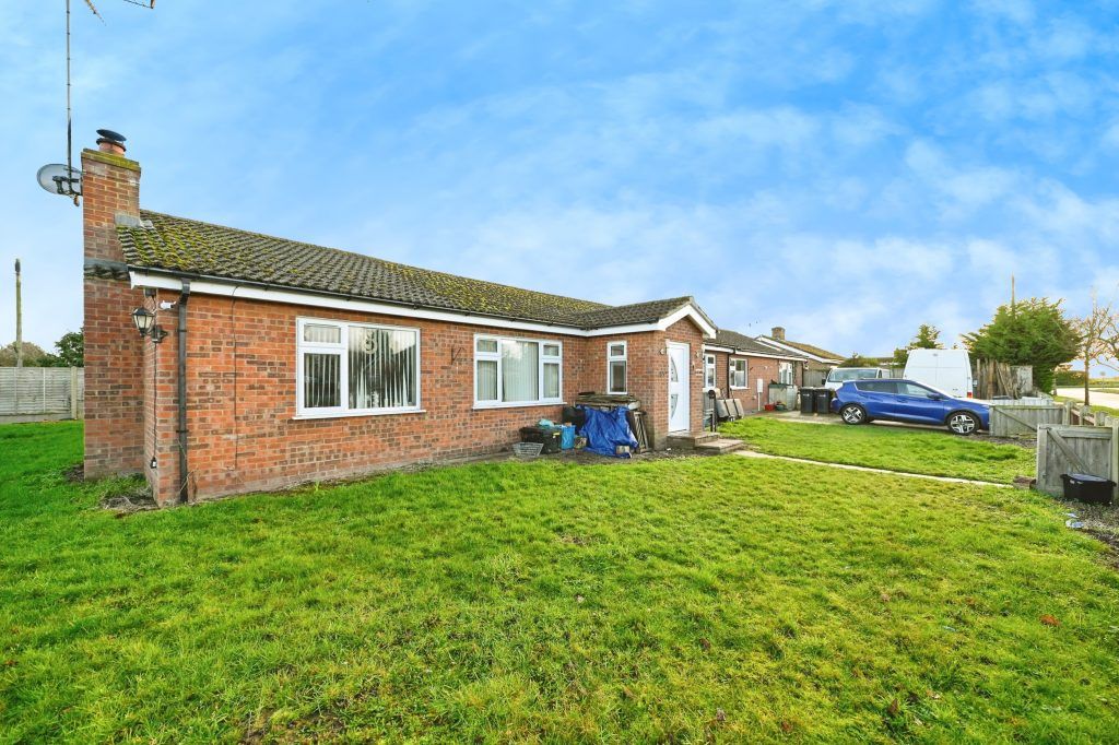 Property photo 2 of 40