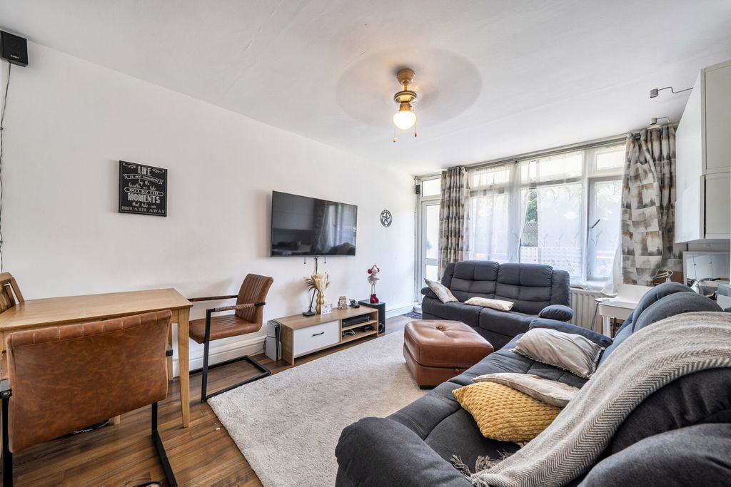Property photo 1 of 12 15-6A3Bf1d06Ede1-...