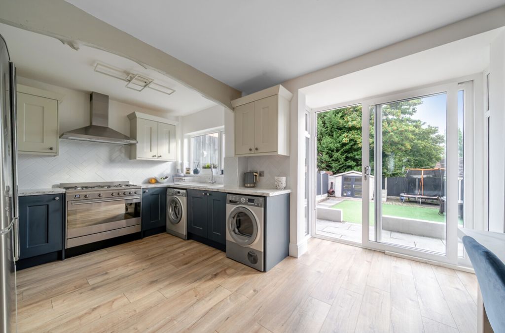 Property photo 2 of 18 1525488-13-1A0cd7d63A89E