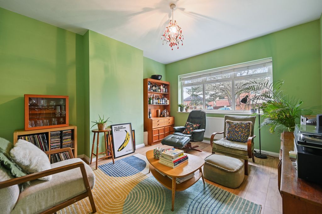 Property photo 3 of 12 10