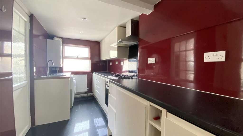 Property photo 2 of 5 Picture No. 03