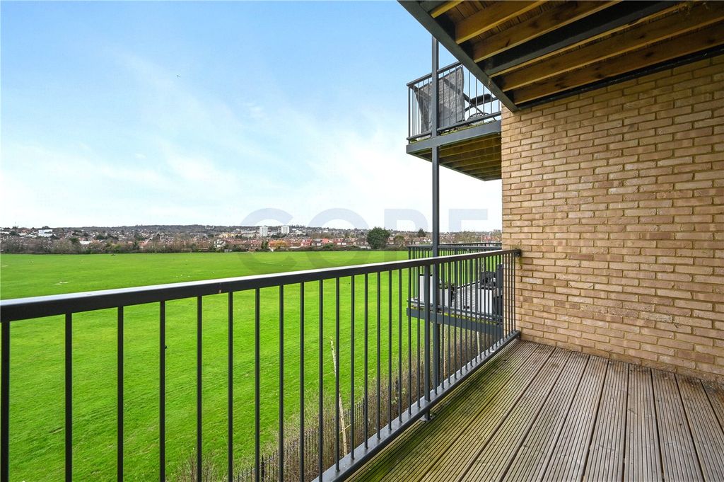 Property photo 2 of 12 Picture No. 02