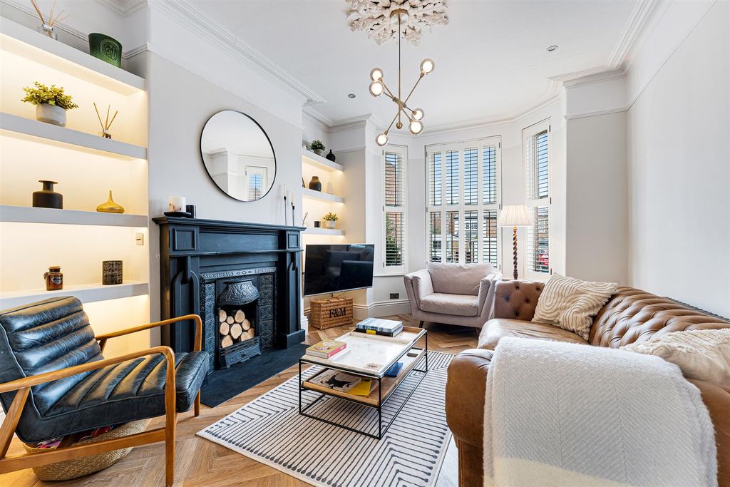 Property photo 2 of 31 Image 2