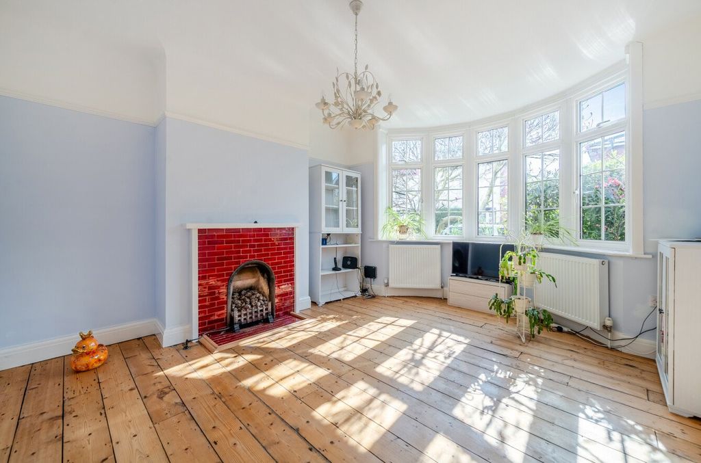 Property photo 3 of 18 Picture No. 38