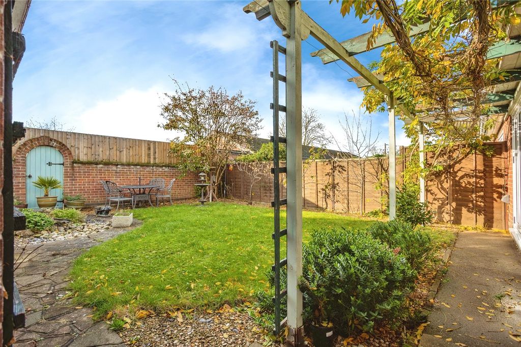 Property photo 3 of 21 Picture No. 37