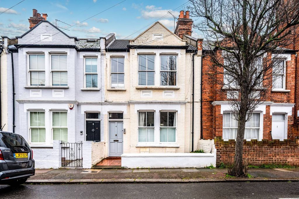 Property photo 2 of 9