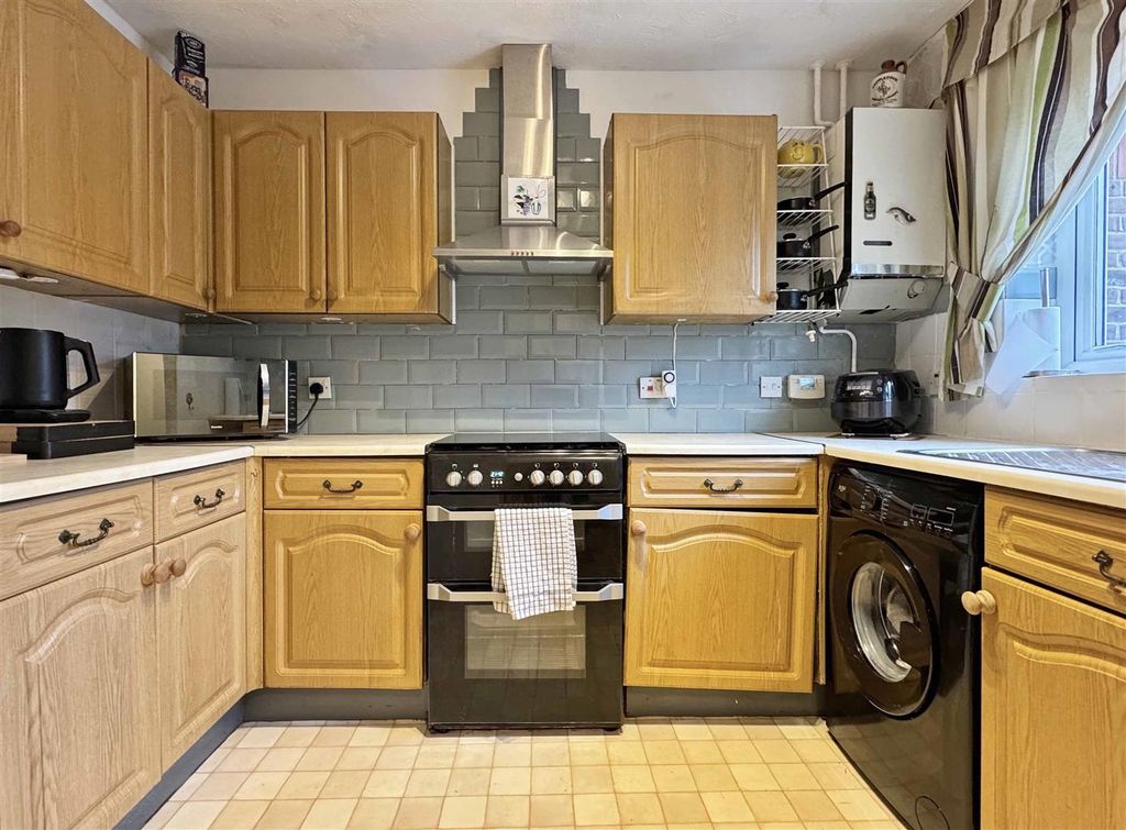 Property photo 2 of 12 Kitchen.Jpg