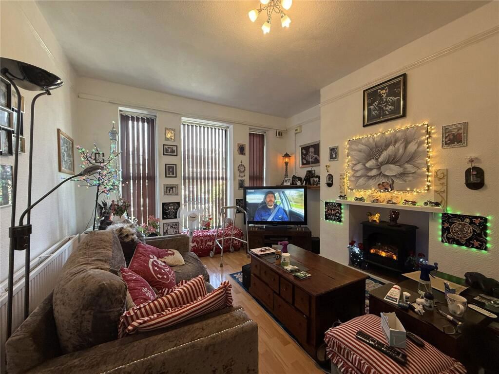 Property photo 2 of 6