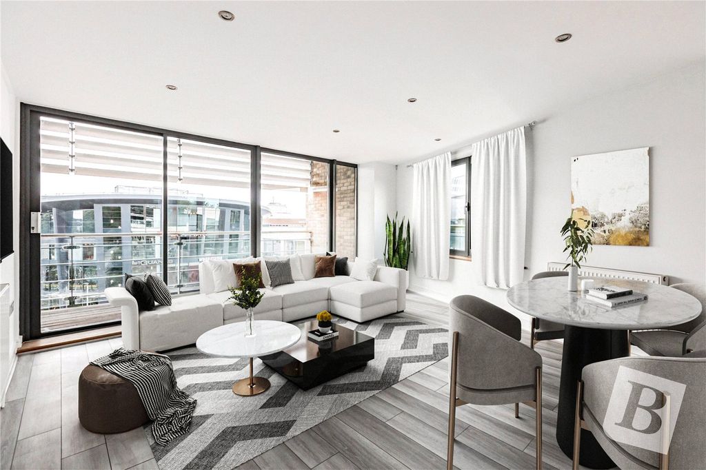 Property photo 2 of 30 Picture No. 31