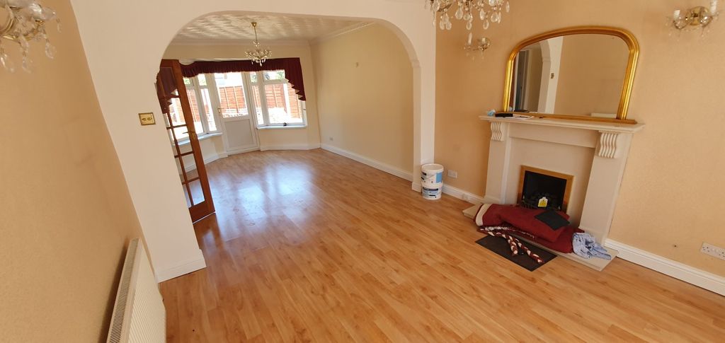 Property photo 2 of 7 Picture No. 02