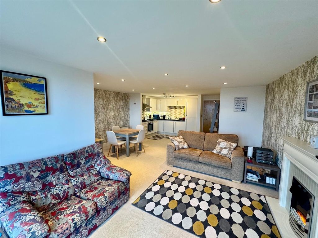 Property photo 3 of 24 Lounge - Kitchen 6.Jpg