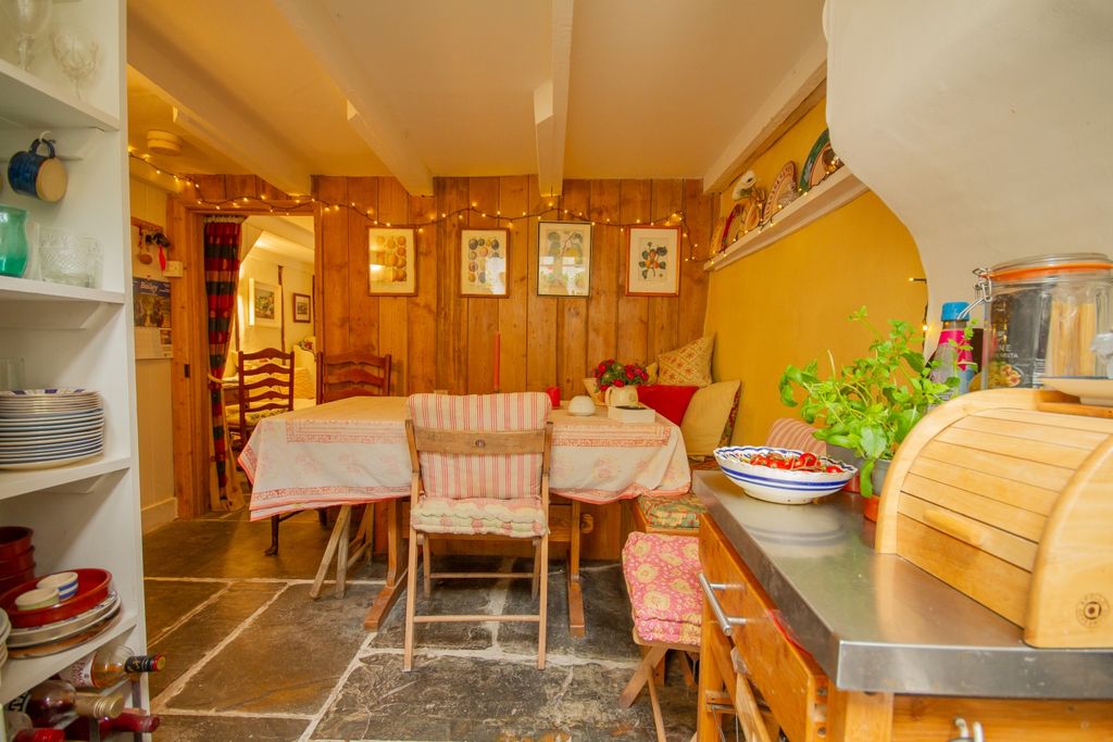 Property photo 2 of 11 Tps 01726 217 888-19