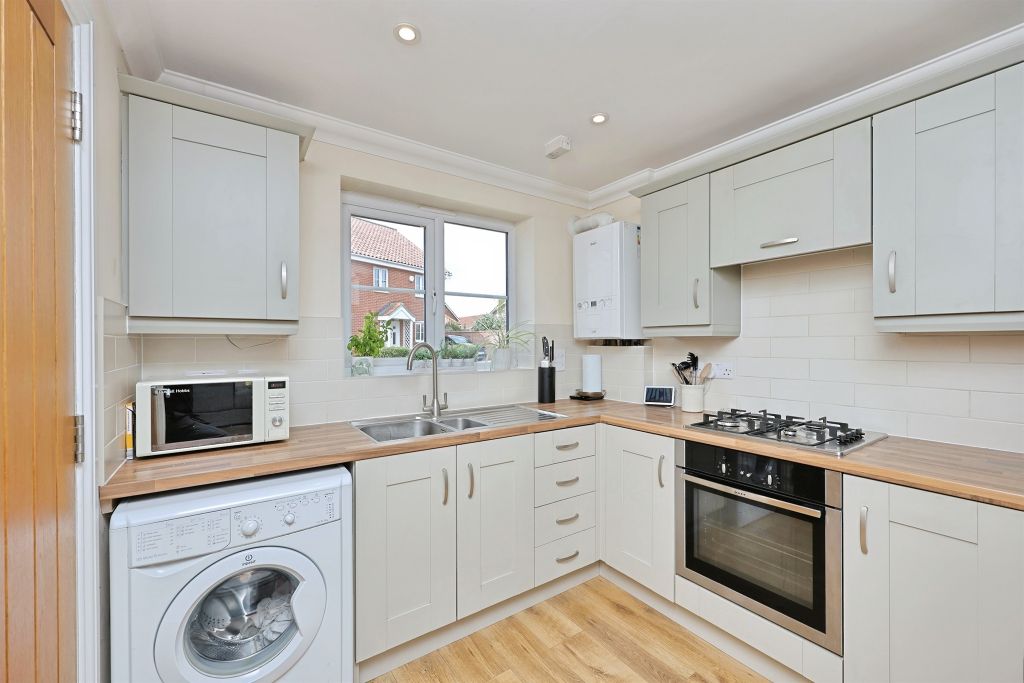 Property photo 2 of 15