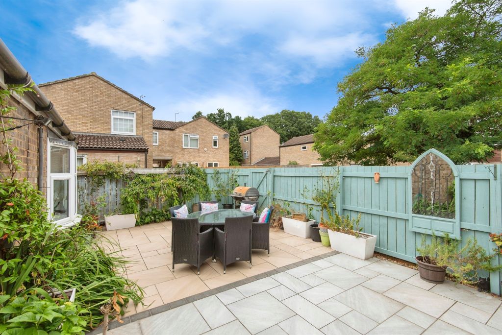 Property photo 2 of 17