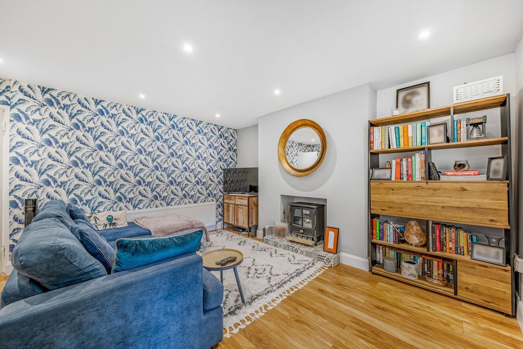 Property photo 2 of 14 Picture No. 04