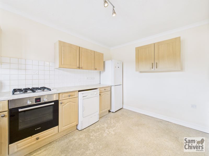 Property photo 3 of 13 Photo 6