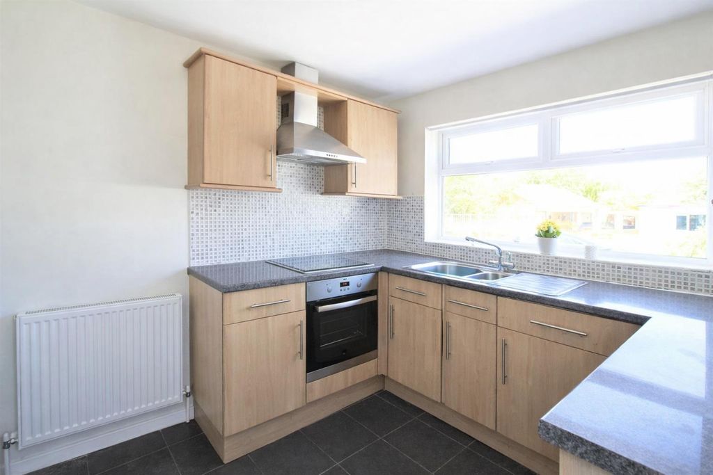 Property photo 3 of 13 12.Png