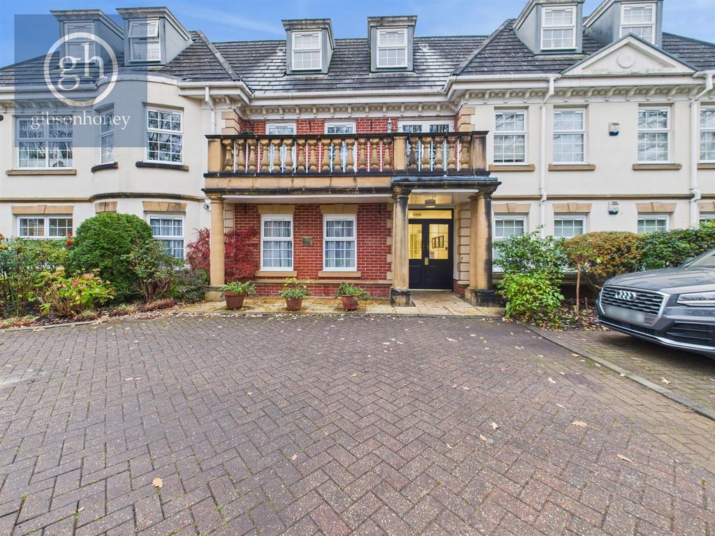 Property photo 1 of 13 Cam05080G0-Pr0237-Still024.Jpg