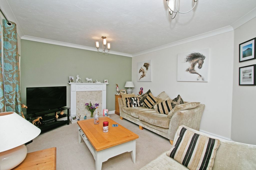 Property photo 3 of 17 Photography