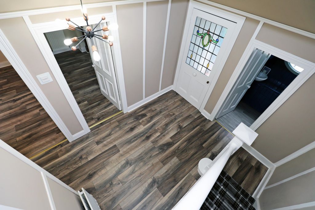 Property photo 3 of 23