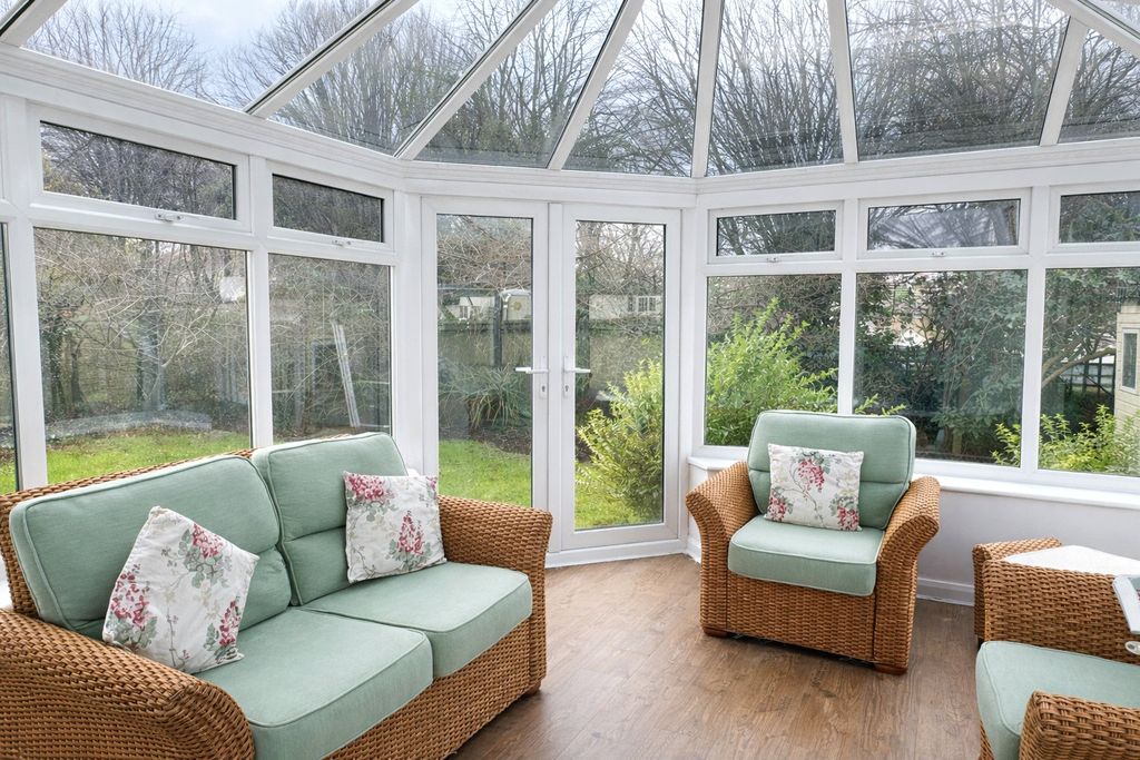 Property photo 3 of 18 4 - Picture No. 02