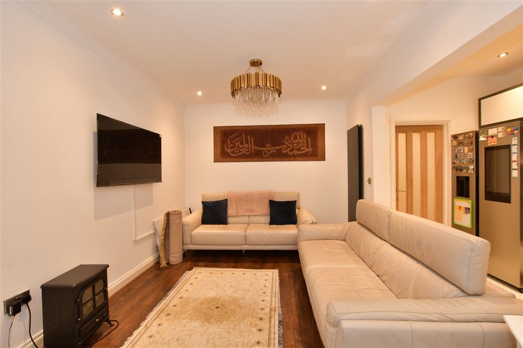 Property photo 2 of 15 Family Area