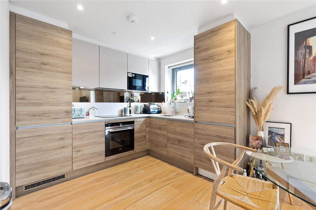 Property photo 3 of 12 Picture No. 12