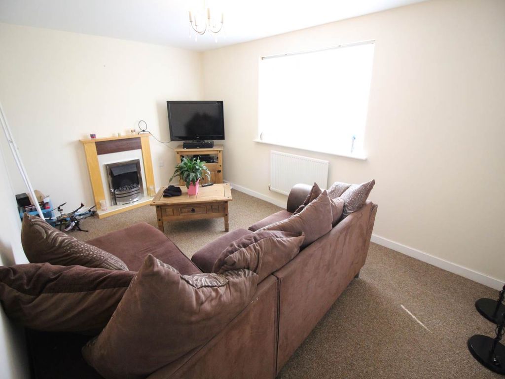 Property photo 2 of 12 Living Room