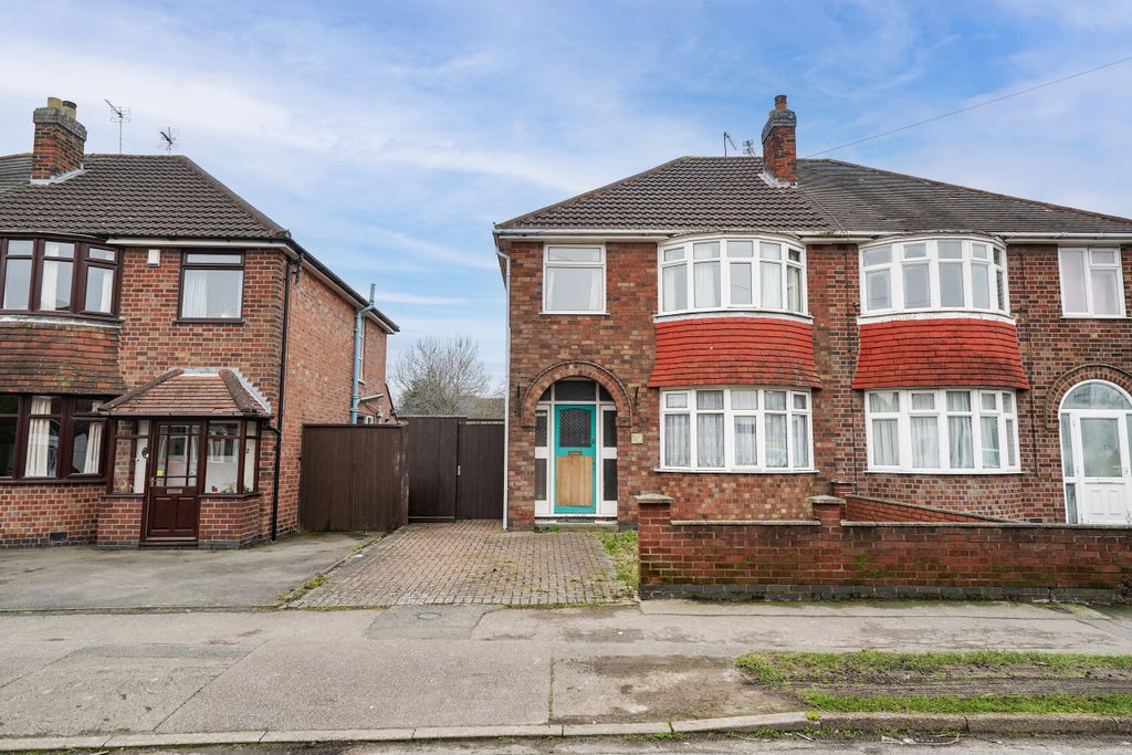 Property photo 1 of 22 Dsc03978