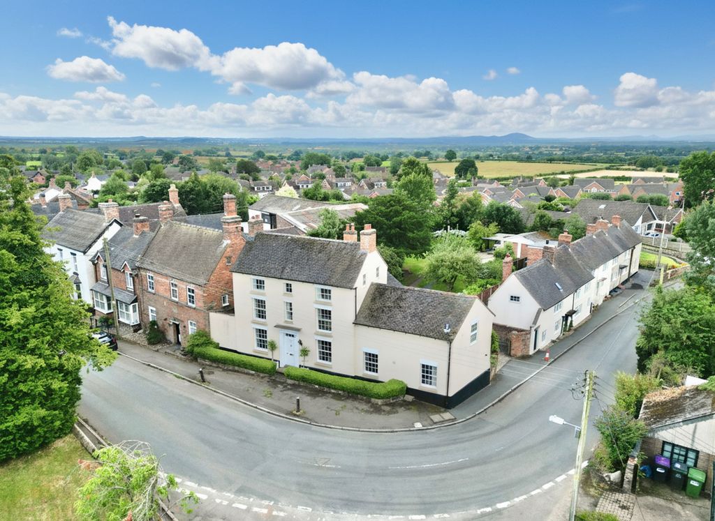 Property photo 1 of 36