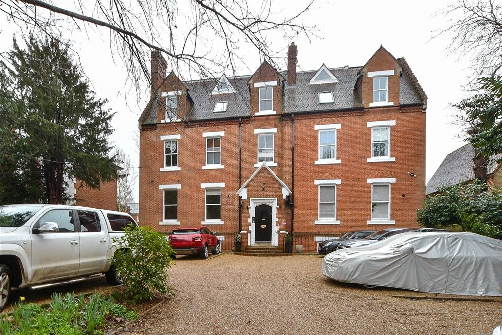 Property photo 1 of 10 External (Web)