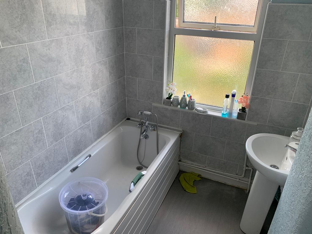 Property photo 3 of 11 Gallery