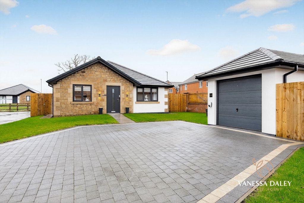 Property photo 1 of 34