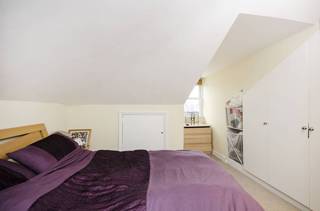 Property photo 3 of 5