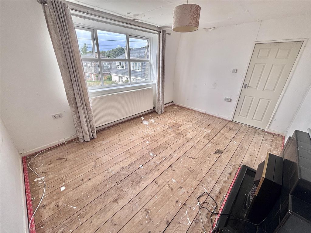 Property photo 2 of 12 Img_2963.Jpg