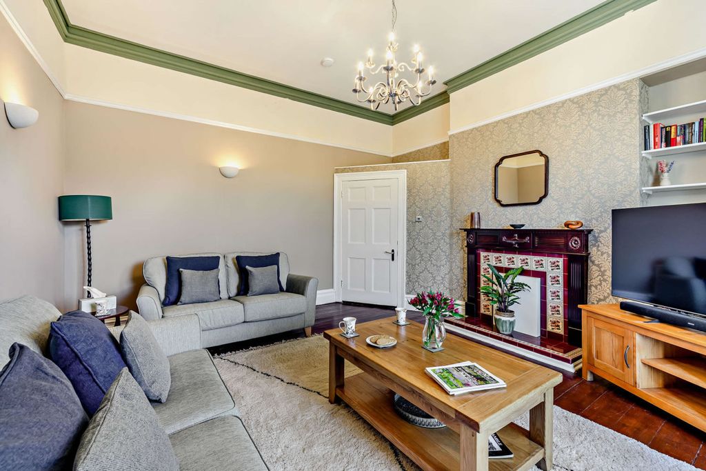 Property photo 3 of 40 Thewynd772938535957-Interior23-800.Jpg
