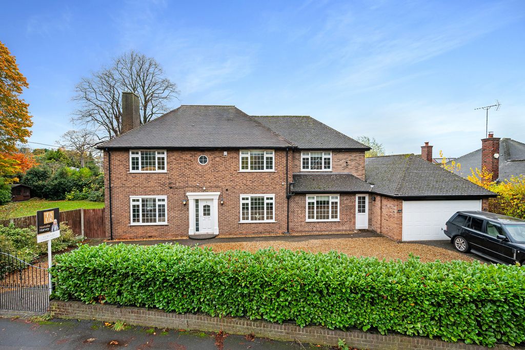 Property photo 1 of 39