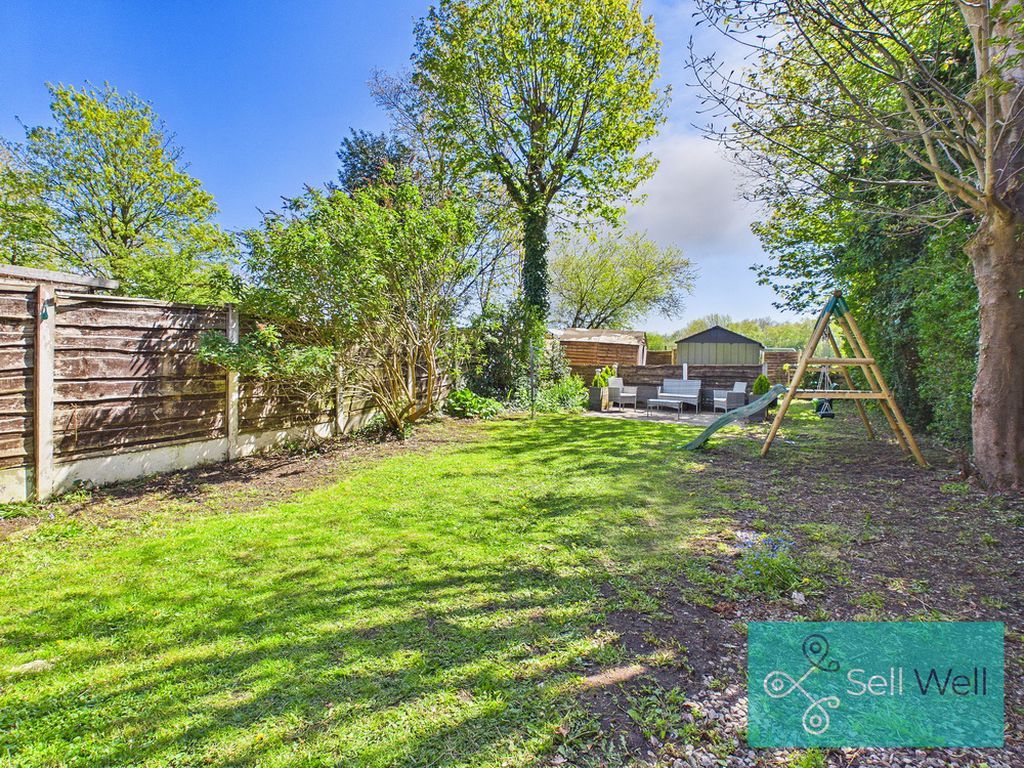 Property photo 2 of 25 Rear Garden