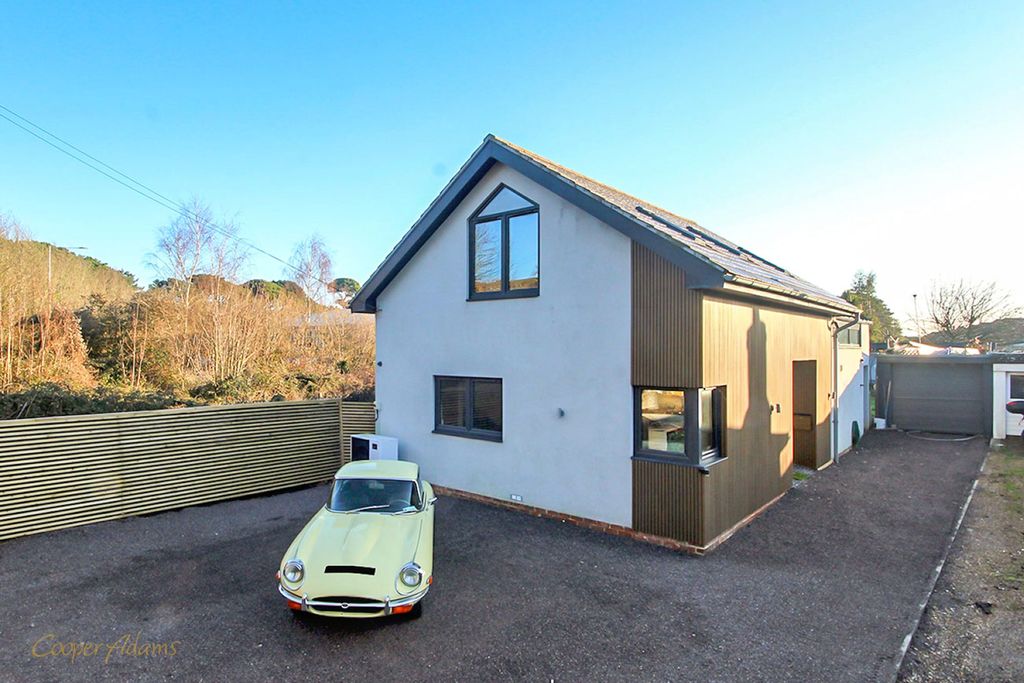 Property photo 1 of 20 Elevated Front