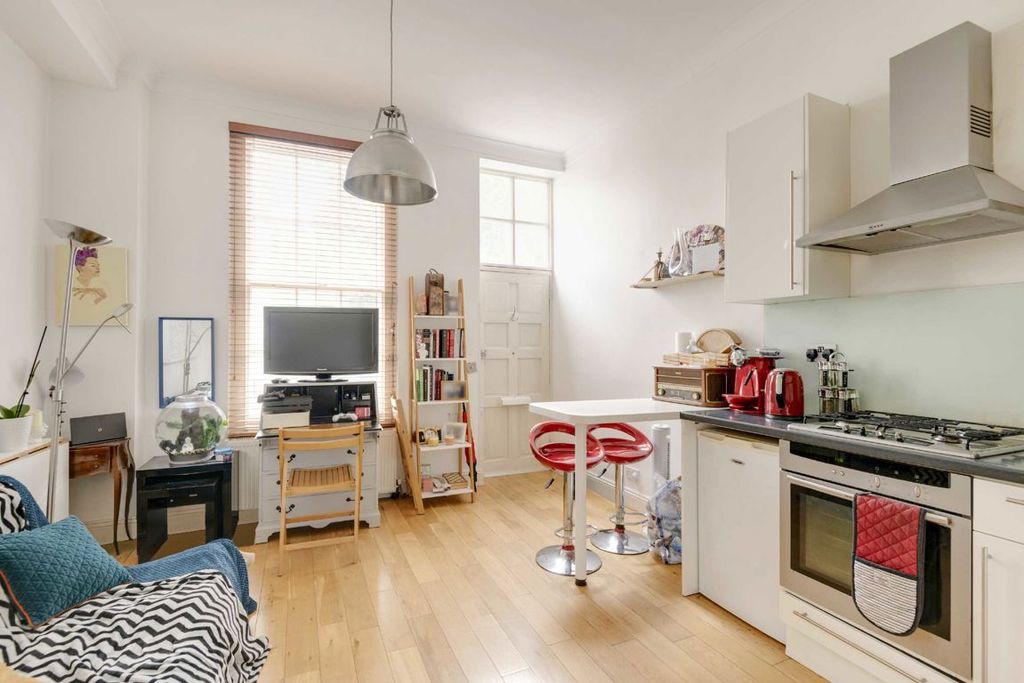 Property photo 2 of 5